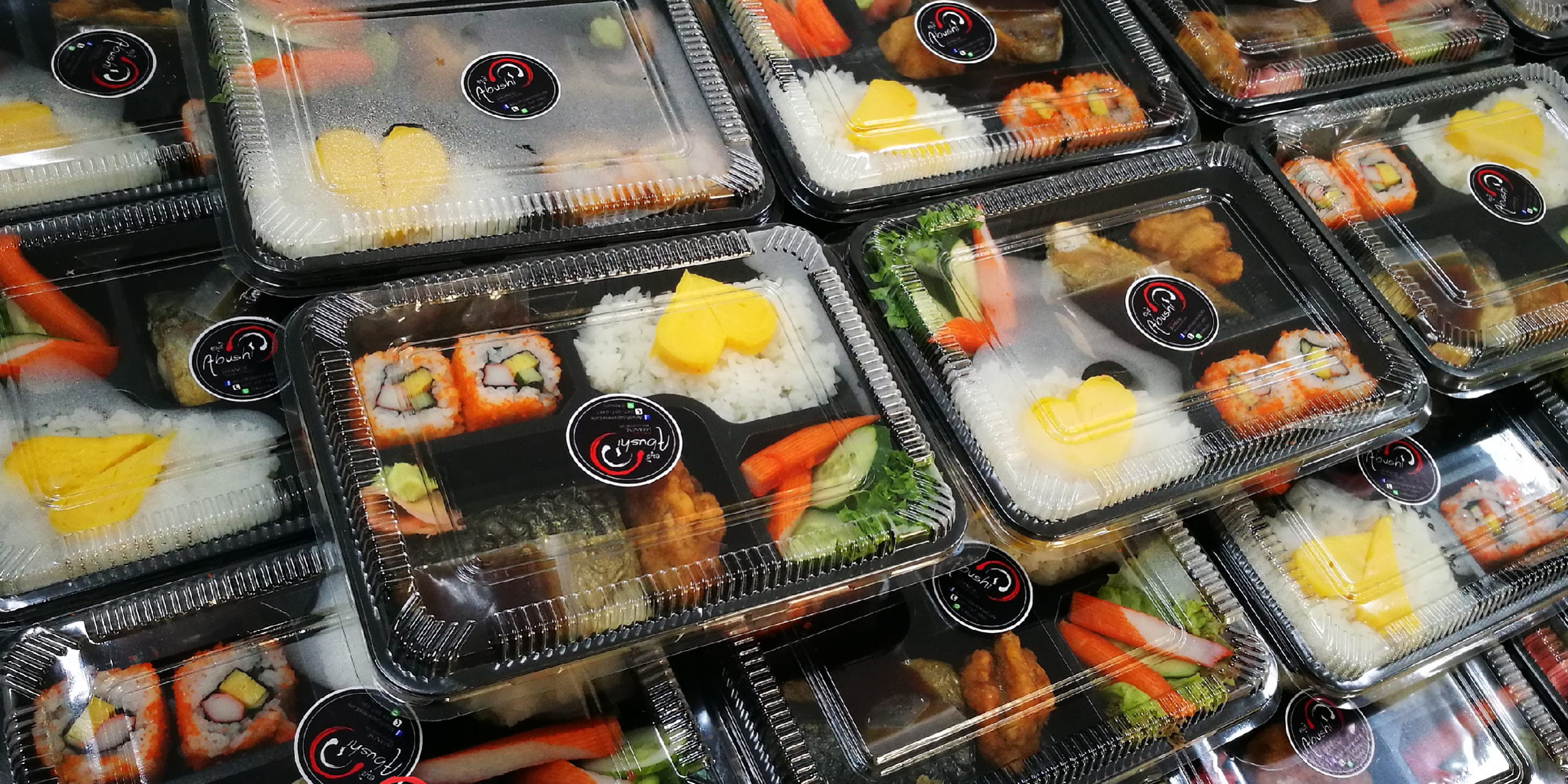 ภาพบรรยากาศงานรวมน้ำใจ สตรไทย-02 รับจัดเลี้ยงอาหารญี่ปุ่น นอกสถานที่ จัดเลี้ยงซูชิ ซาชิมิ ราเมง ยากิโซบะ เทมปุระ ซุ้มอาหารญี่ปุ่น ซุ้มซูชิงานแต่ง เปิดตัวสินค้า งานเลี้ยงเปิดตัว งานเลี้ยงสังสรรค์ งานเลี้ยงบริษัท เบนโตะ อาหารกล่อง อาหารญี่ปุ่น