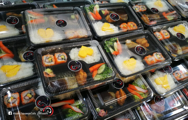 ภาพบรรยากาศงานรวมน้ำใจ สตรไทย-02 รับจัดเลี้ยงอาหารญี่ปุ่น นอกสถานที่ จัดเลี้ยงซูชิ ซาชิมิ ราเมง ยากิโซบะ เทมปุระ ซุ้มอาหารญี่ปุ่น ซุ้มซูชิงานแต่ง เปิดตัวสินค้า งานเลี้ยงเปิดตัว งานเลี้ยงสังสรรค์ งานเลี้ยงบริษัท เบนโตะ อาหารกล่อง อาหารญี่ปุ่น