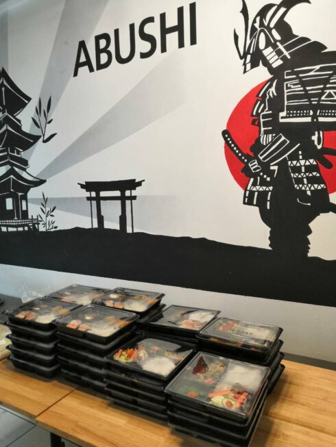 รับจัดเลี้ยงอาหารญี่ปุ่น นอกสถานที่ จัดเลี้ยงซูชิ ซาชิมิ ราเมง ยากิโซบะ เทมปุระ ซุ้มอาหารญี่ปุ่น ซุ้มซูชิงานแต่ง เปิดตัวสินค้า งานเลี้ยงเปิดตัว งานเลี้ยงสังสรรค์ งานเลี้ยงบริษัท เบนโตะ อาหารกล่อง อาหารญี่ปุ่น รัฐสภา