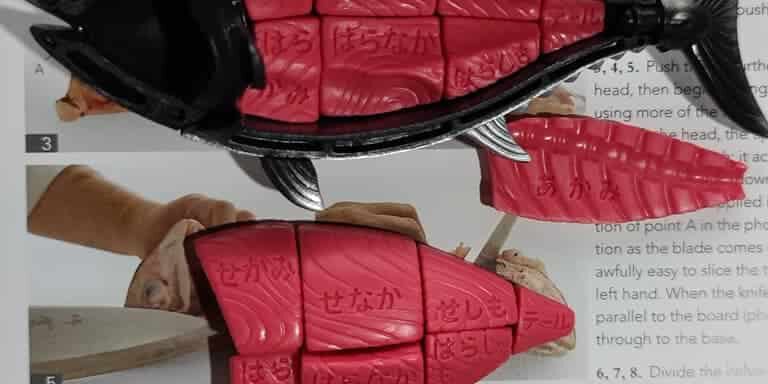 ทูน่าส่วนต่าง ๆ แบ่งเป็นหลายส่วน Akami อากามิ ชูโทโร่ โอโทโร่