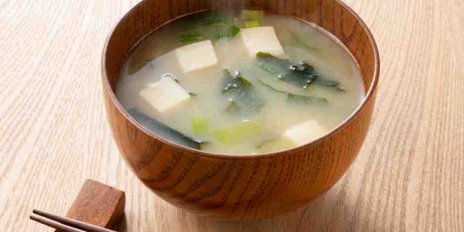 ซุปมิโซะ (Miso Soup) ซุปมิโซะ (Miso Soup)