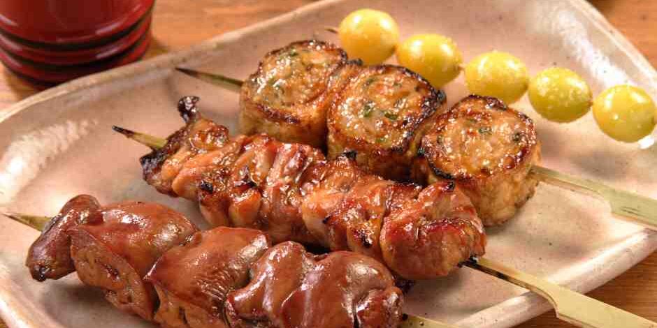 ยากิโทริ (Yakitori) ยากิโทริ (Yakitori)